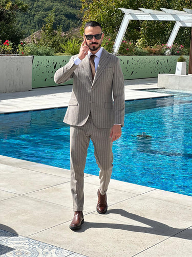 abito monopetto sartoriale beige gessato riga stretta art gioello-0.jpeg