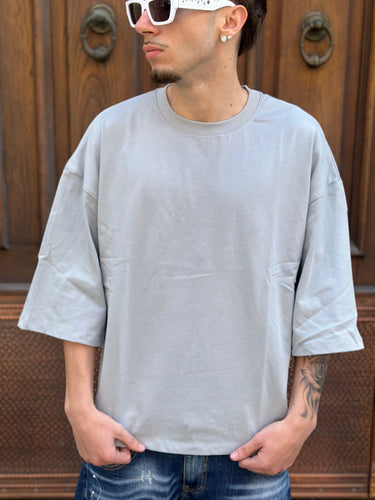 T-shirt over  cropped vari colori