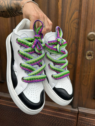 Sneakers Modello LAV bianca e nera con laccio multicolor