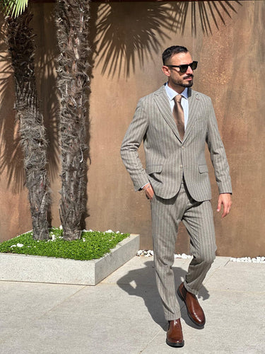 abito monopetto sartoriale beige  gessato riga stretta art gioello-1.jpeg