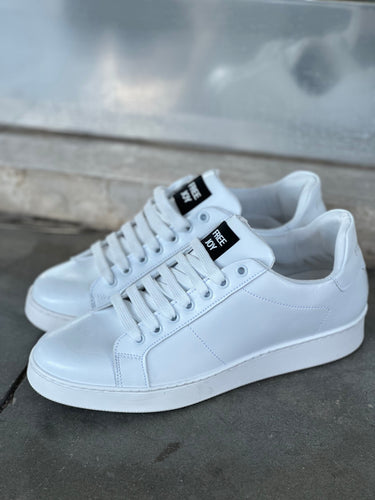 sneakers pelle  total bianca  art Sulmona-1.jpeg