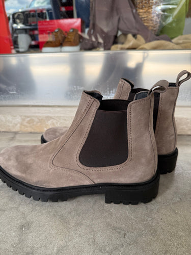 stivaletti beatles  camoscio liscio beige taupe fj-1.jpeg
